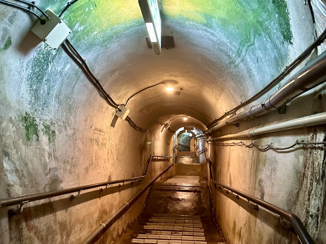 Tunnel
